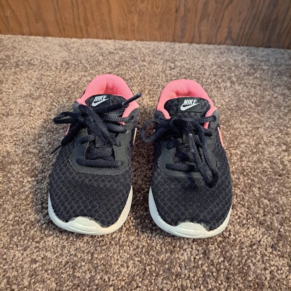 Nike Kids Tanjun Running Shoe - Picture 2 of 8